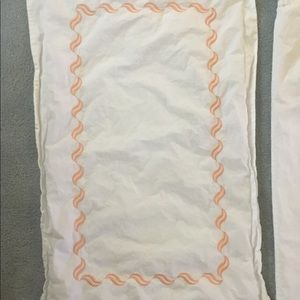 Complete king size sheet set with duvet and shams